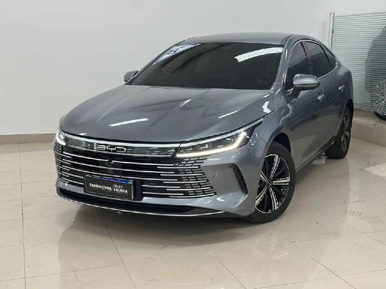 BYD KING 1.5 DM-I PHEV GS AUTOMÁTICO BYD KING 1.5 DM-I PHEV GS AUTOMÁTICO
